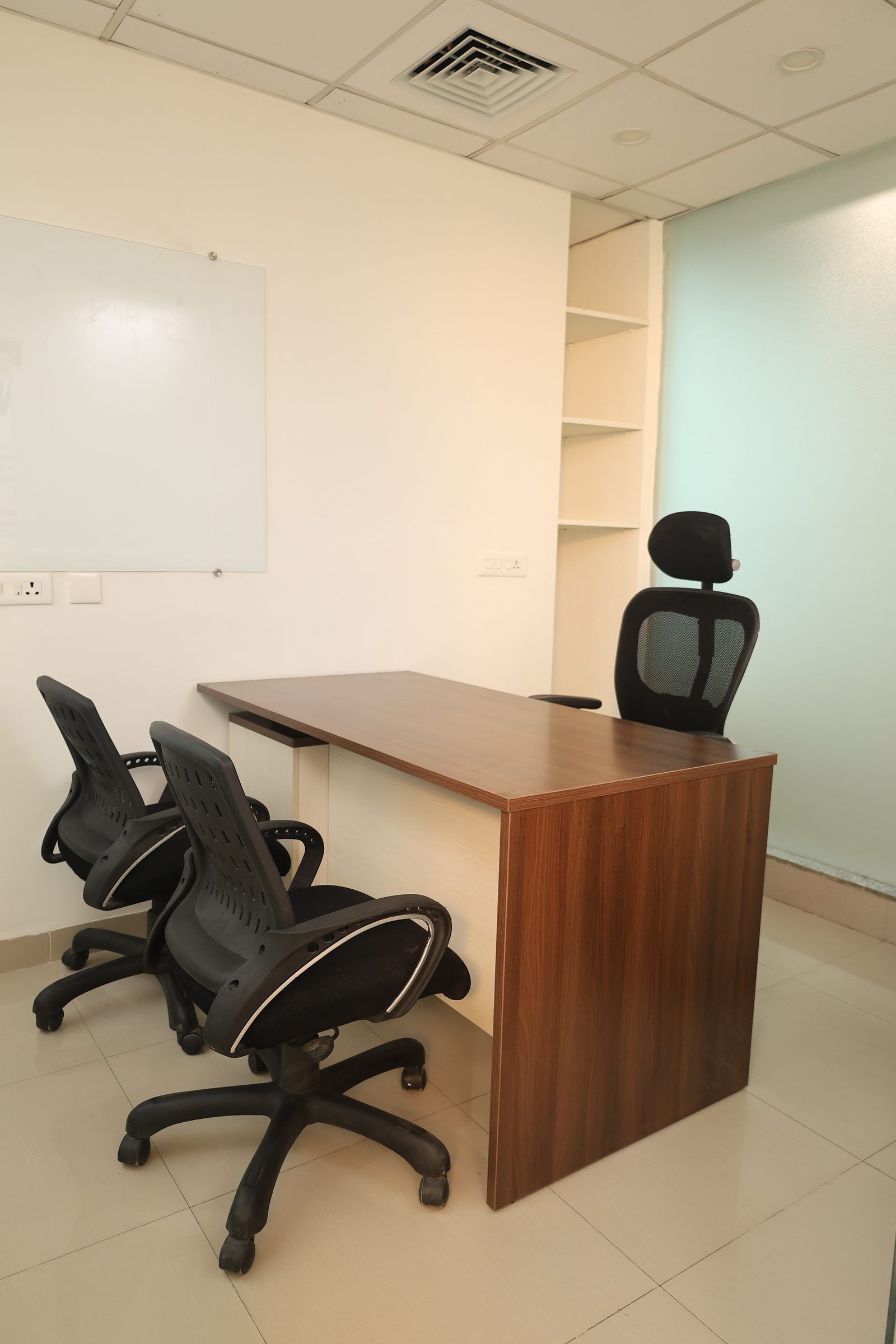 Meeting cabin with whiteboard at the Rinac Chandigarh office